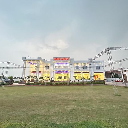 Awadh Samrat Resort Ayodhya Dış mekan fotoğraf