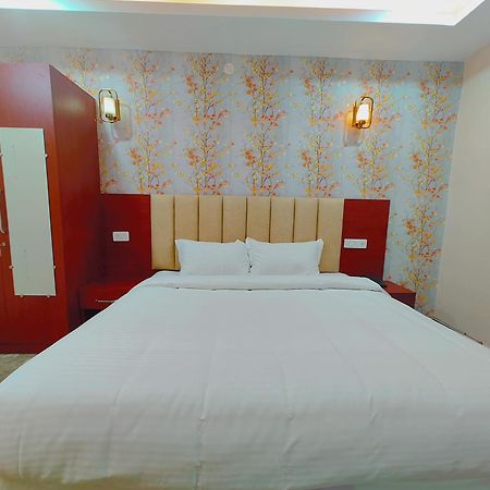 Awadh Samrat Resort Ayodhya Dış mekan fotoğraf