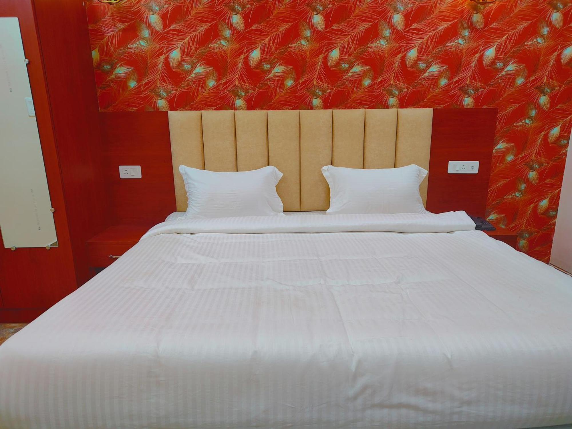 Awadh Samrat Resort Ayodhya Dış mekan fotoğraf