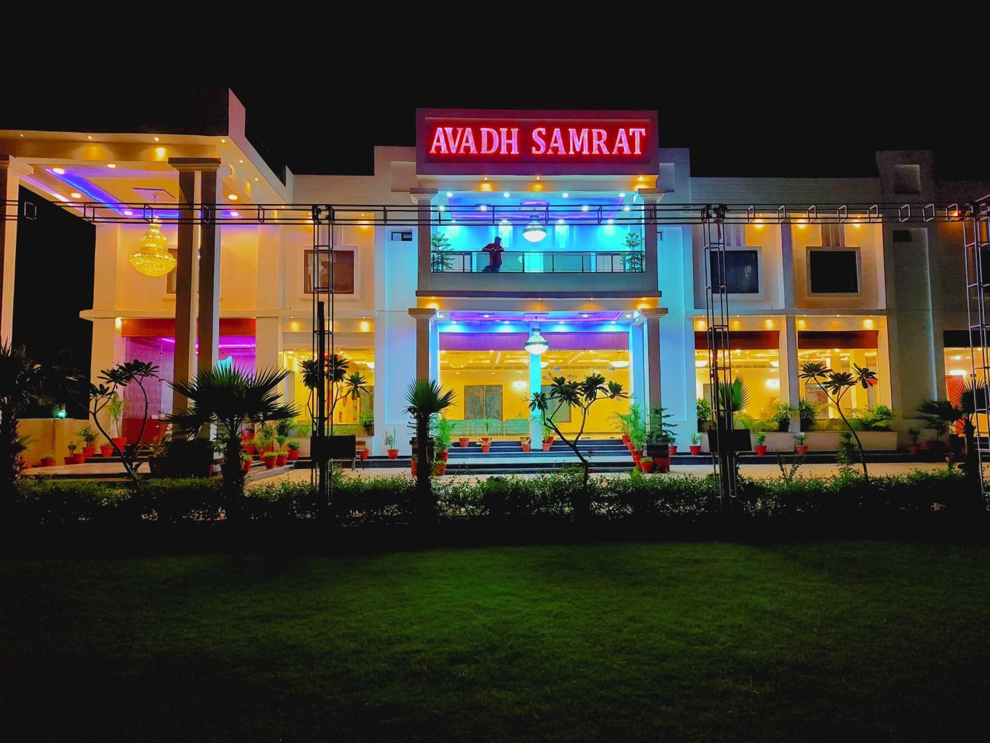 Awadh Samrat Resort Ayodhya Dış mekan fotoğraf