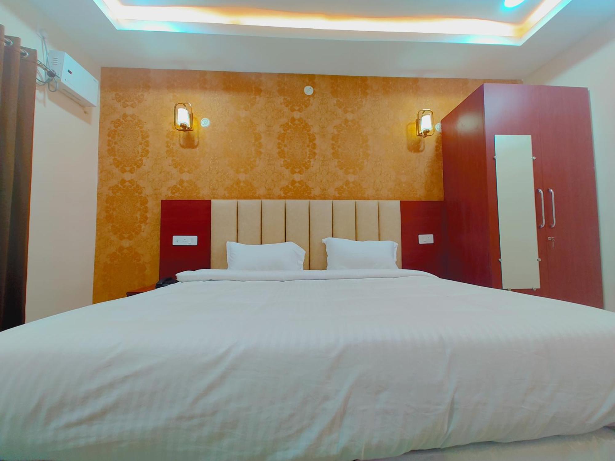 Awadh Samrat Resort Ayodhya Dış mekan fotoğraf
