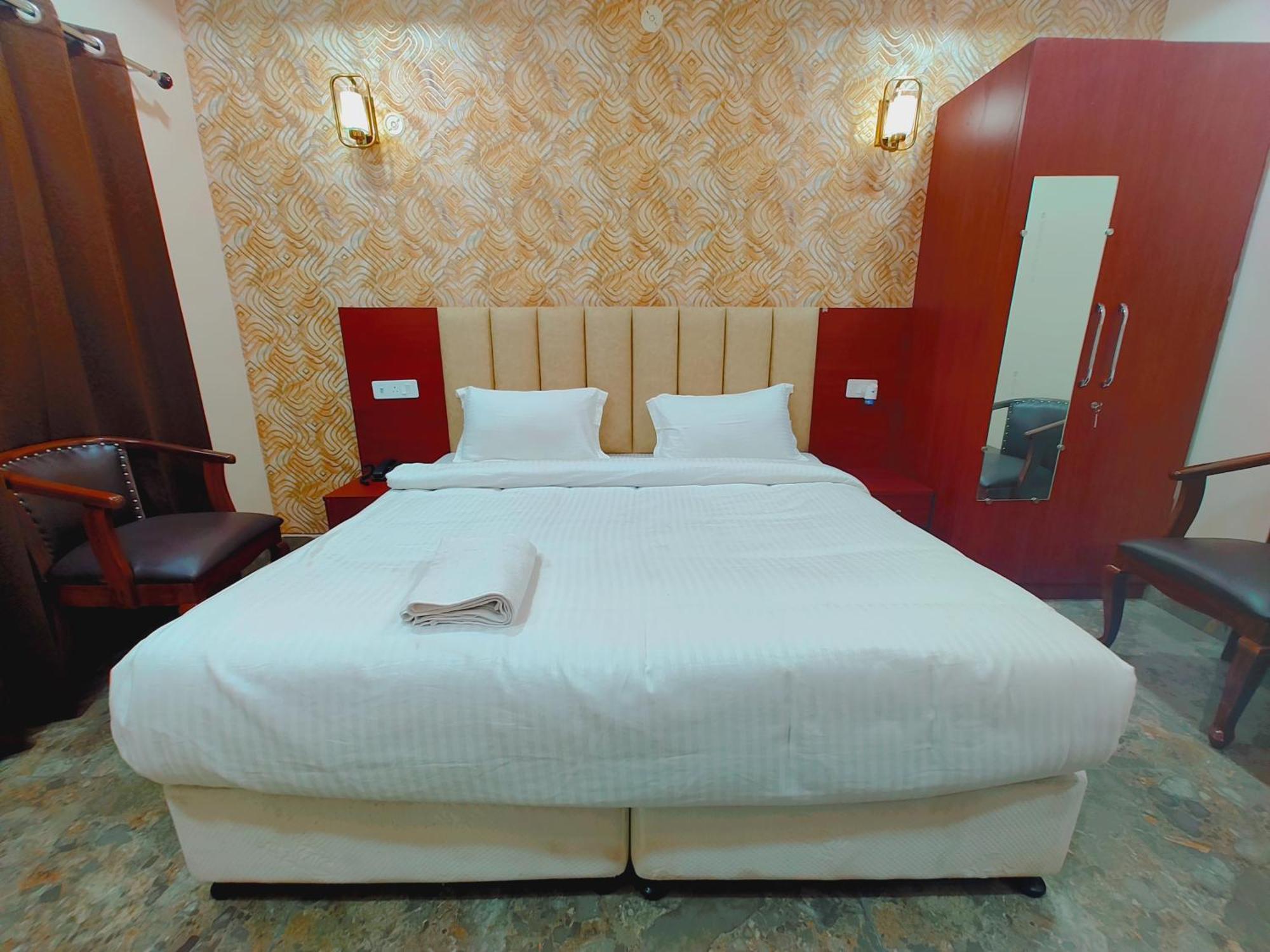 Awadh Samrat Resort Ayodhya Dış mekan fotoğraf