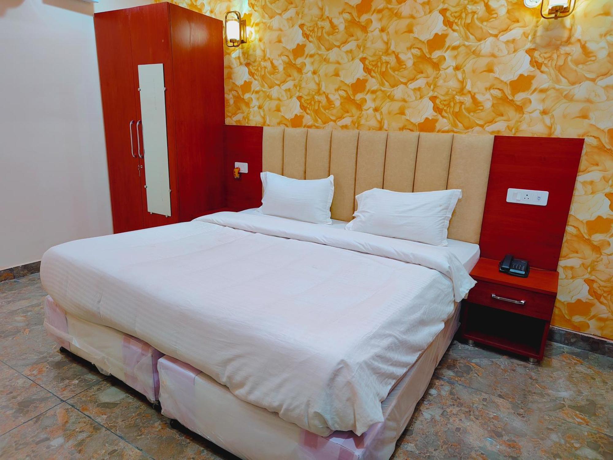 Awadh Samrat Resort Ayodhya Dış mekan fotoğraf