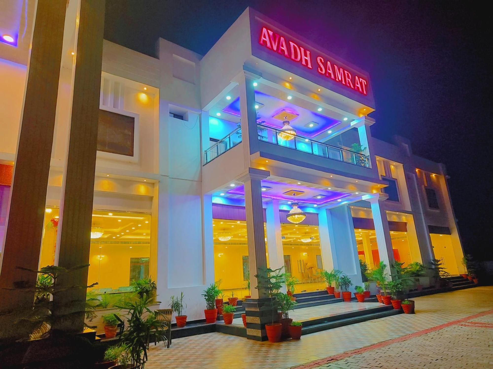 Awadh Samrat Resort Ayodhya Dış mekan fotoğraf