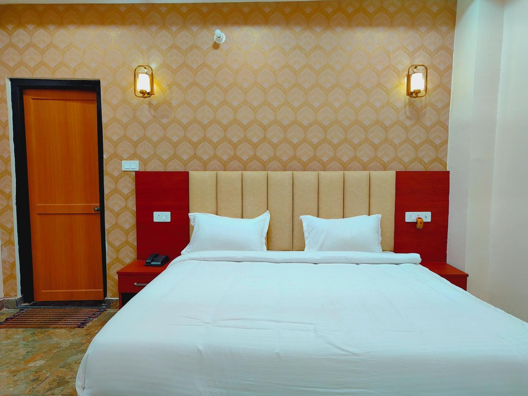 Awadh Samrat Resort Ayodhya Dış mekan fotoğraf
